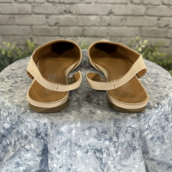 Falls Creek Nova Beige Pointed Toe Cutout Sling Back Dress Flats WMS 7.5M✨NWOT✨ - Picture 4 of 9